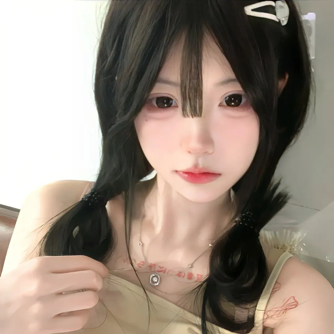 美女蛇岛求生
